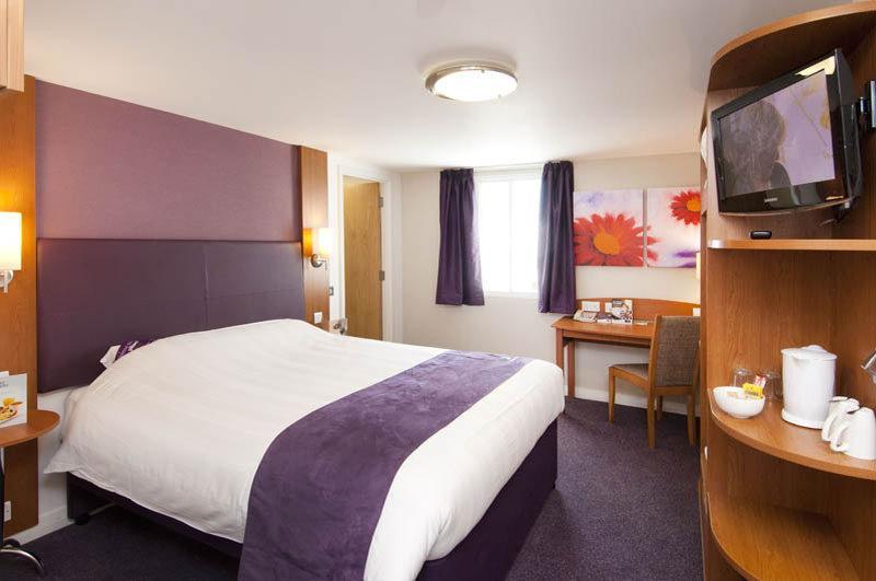 Premier Inn Fort William Esterno foto