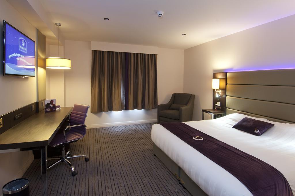 Premier Inn Fort William Esterno foto